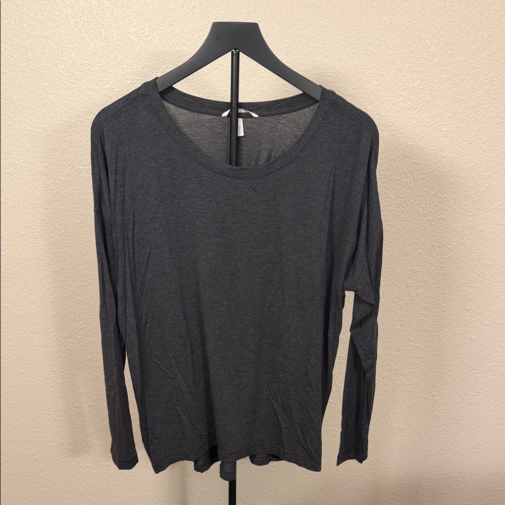 Women's Black Long Sleeve Top